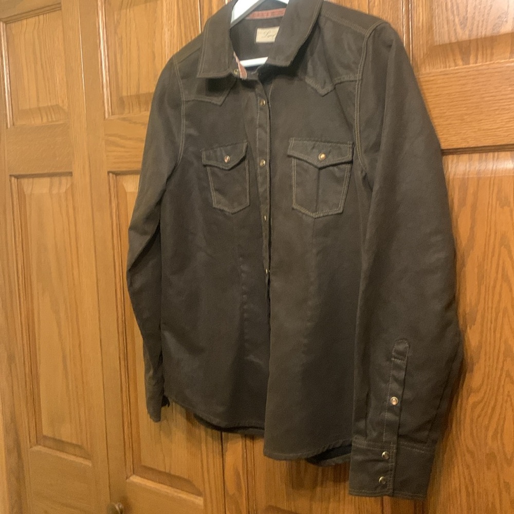 Women’s snap up “suede look” shirt in Medium - Picture 5 of 5